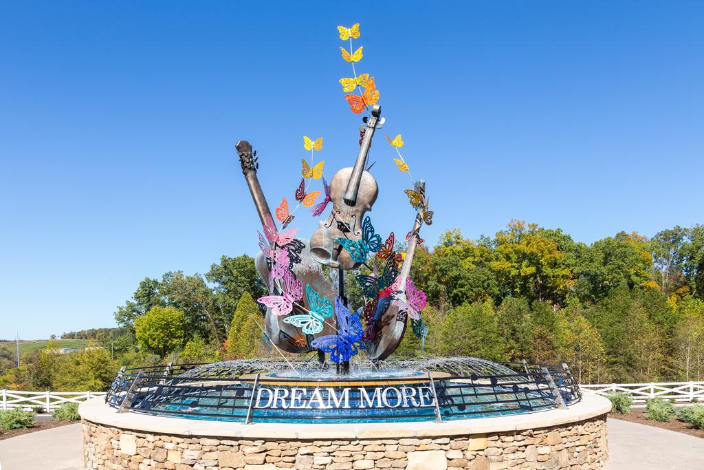 פיג'ן פורג' Dollywood'S Dreammore Resort And Spa מראה חיצוני תמונה