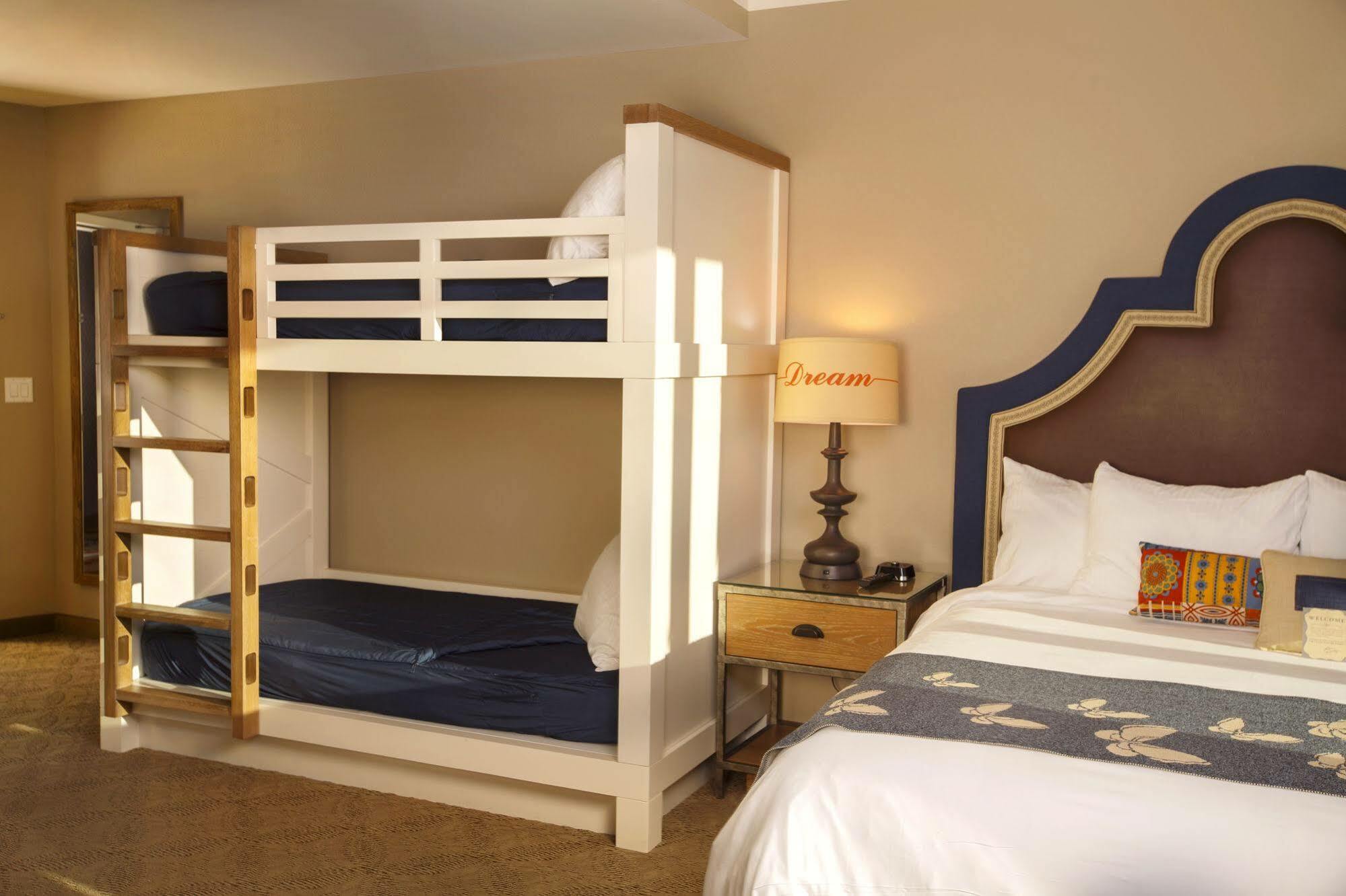 פיג'ן פורג' Dollywood'S Dreammore Resort And Spa מראה חיצוני תמונה